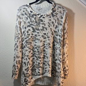 DAVI & DANI Textured Knit Animal Print Sweater